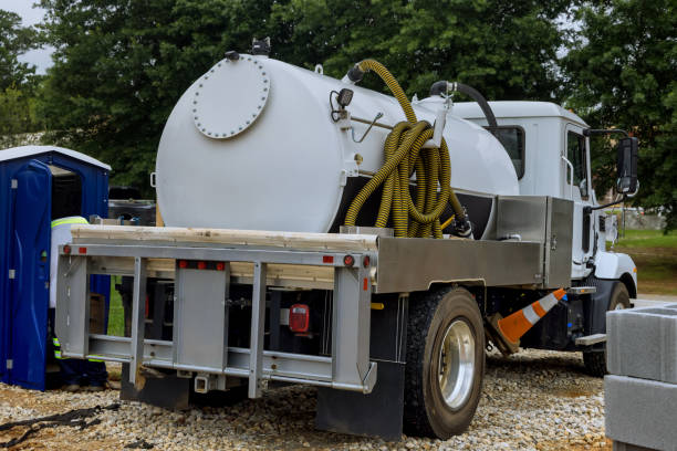 Best Portable restroom trailer rental  in Harlowton, MT